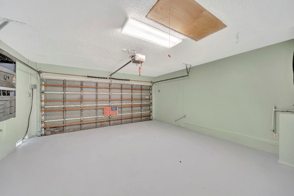 ARBORS@CORAL CREEK - Residential