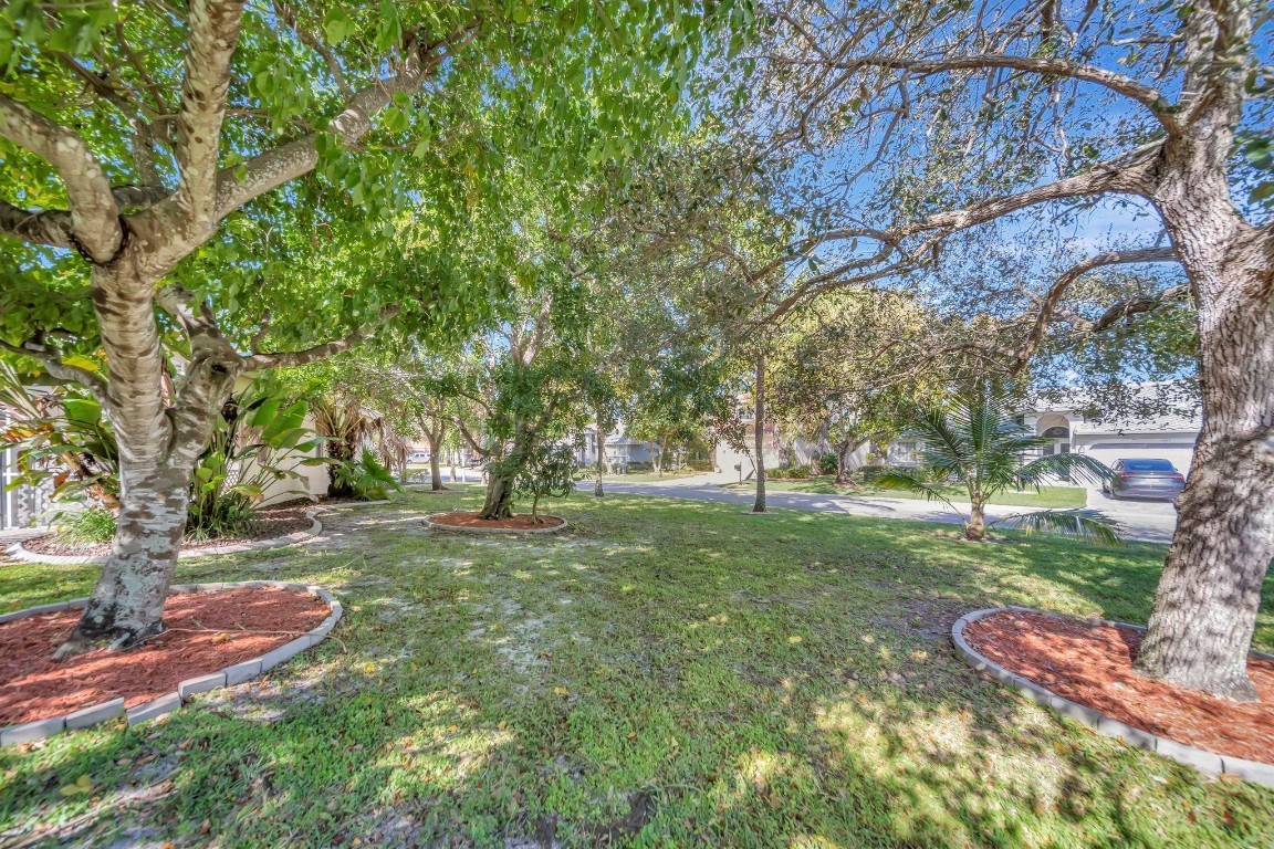 ARBORS@CORAL CREEK - Residential