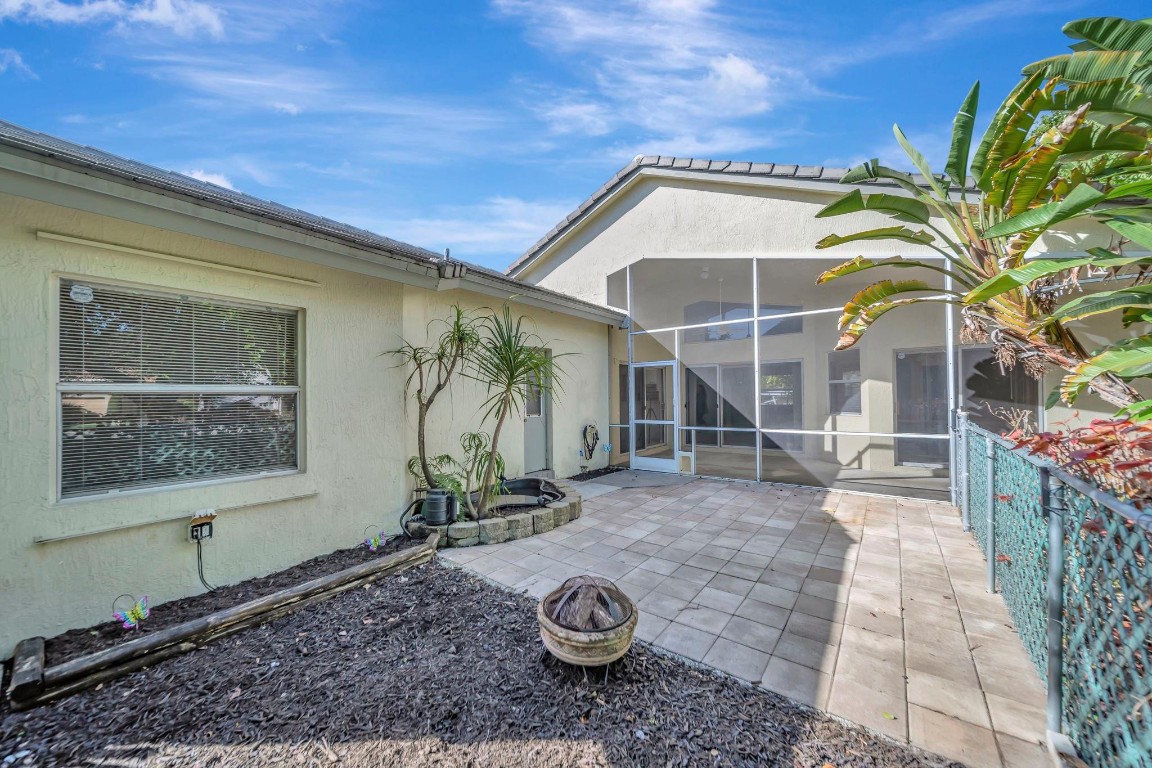 ARBORS@CORAL CREEK - Residential