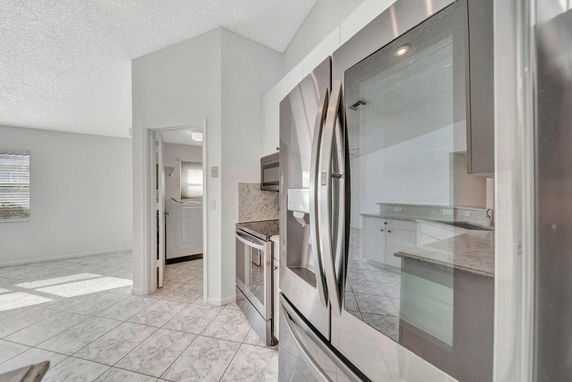 ARBORS@CORAL CREEK - Residential