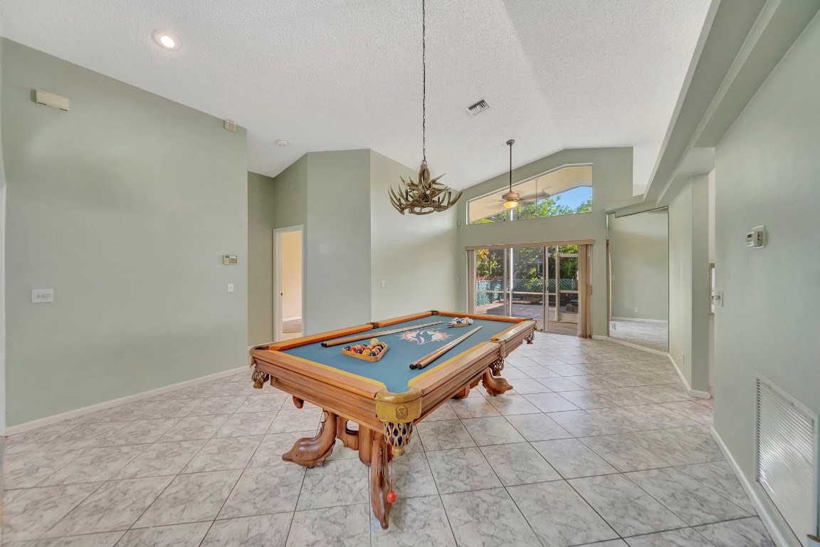 ARBORS@CORAL CREEK - Residential