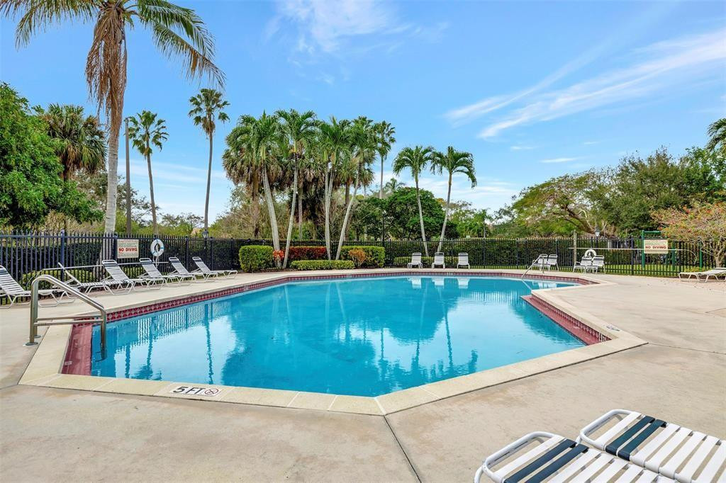 ARBORS@CORAL CREEK - Residential