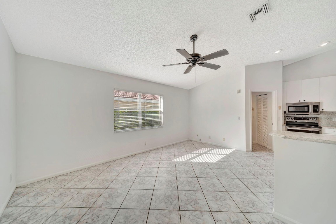 ARBORS@CORAL CREEK - Residential