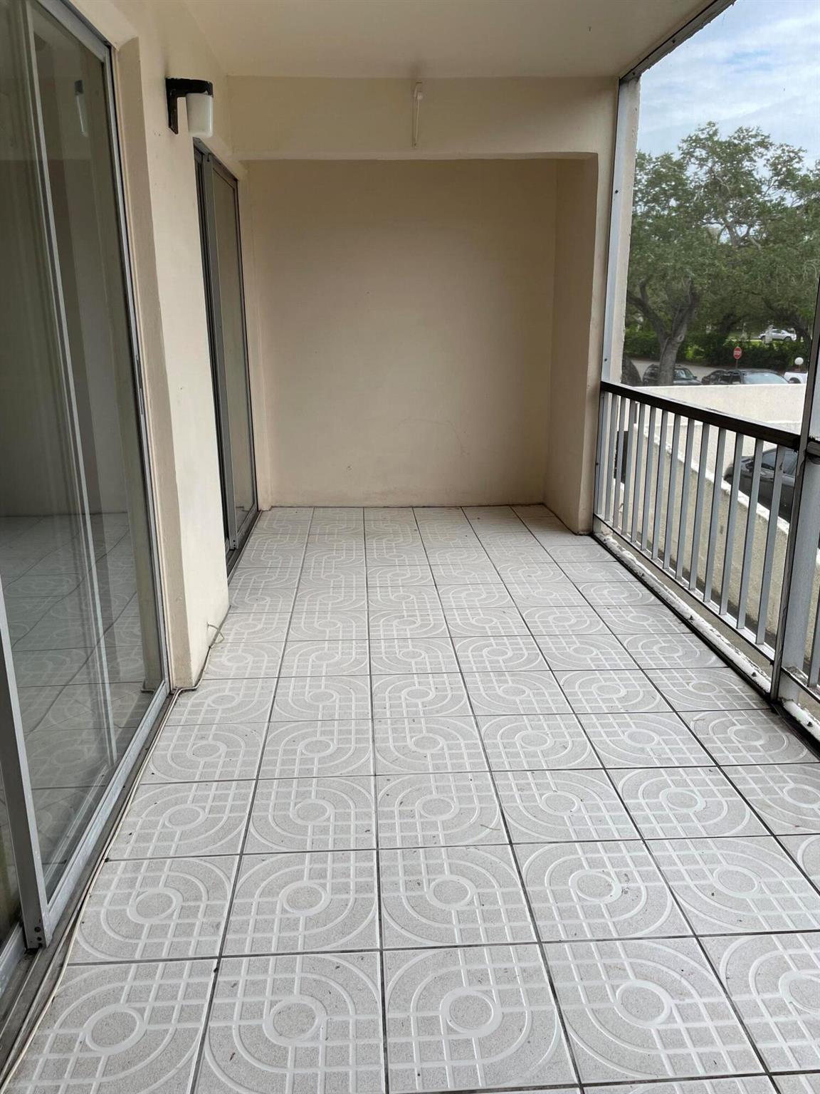 SPANISH OAKS CONDO - Residential