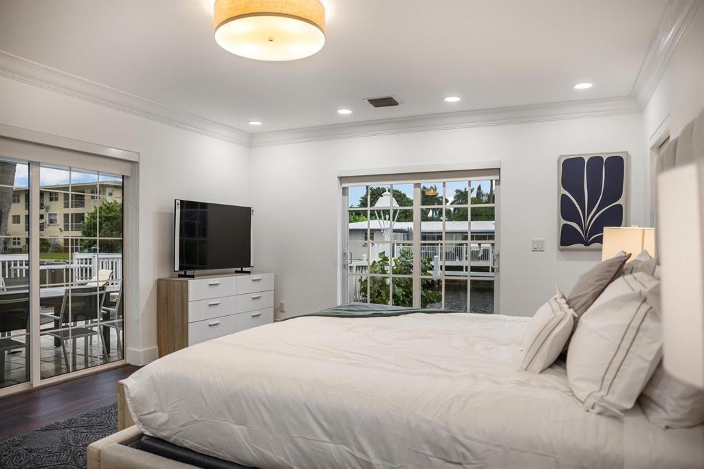 CORAL RIDGE ISLES - Residential Lease