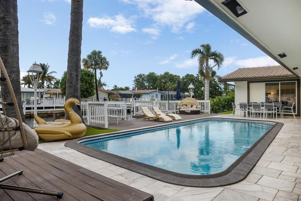 CORAL RIDGE ISLES - Residential Lease