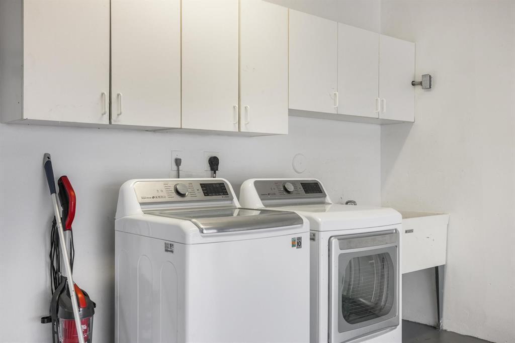 CORAL RIDGE ISLES - Residential Lease