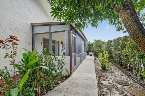 Tiny photo for 6730 Starkeys Place, Lake Worth, FL 33467 (MLS # R11161041)