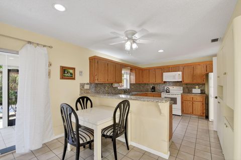 Tiny photo for 6730 Starkeys Place, Lake Worth, FL 33467 (MLS # R11161041)