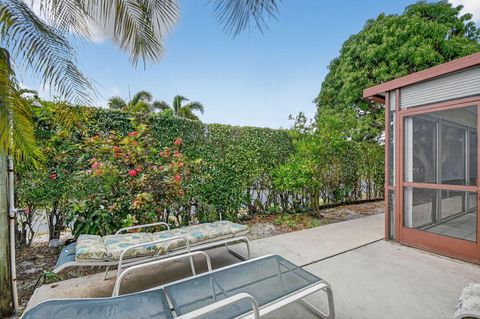 Tiny photo for 6730 Starkeys Place, Lake Worth, FL 33467 (MLS # R11161041)