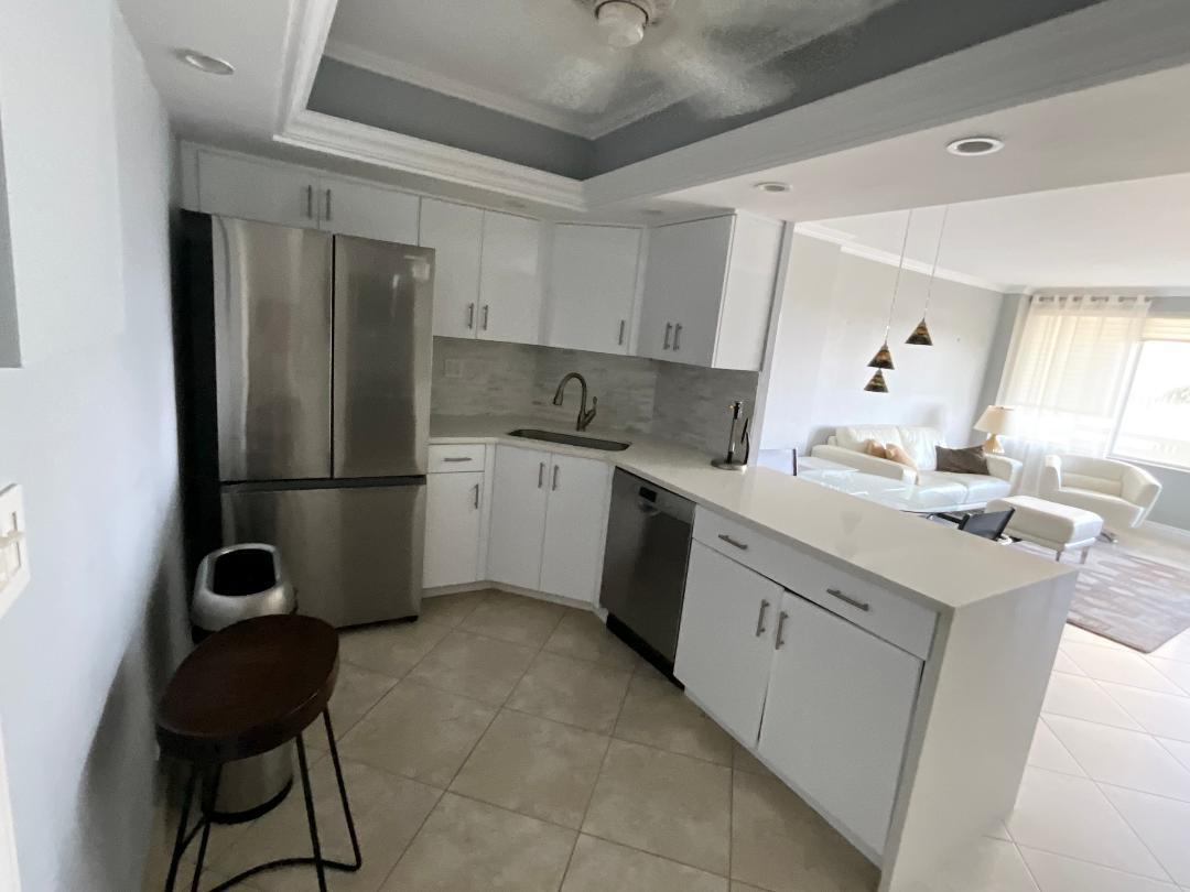 CORAL RIDGE TOWERS NORTH CO-OP - Residential