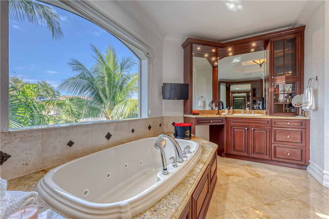 Coral Ridge Country Club - Residential