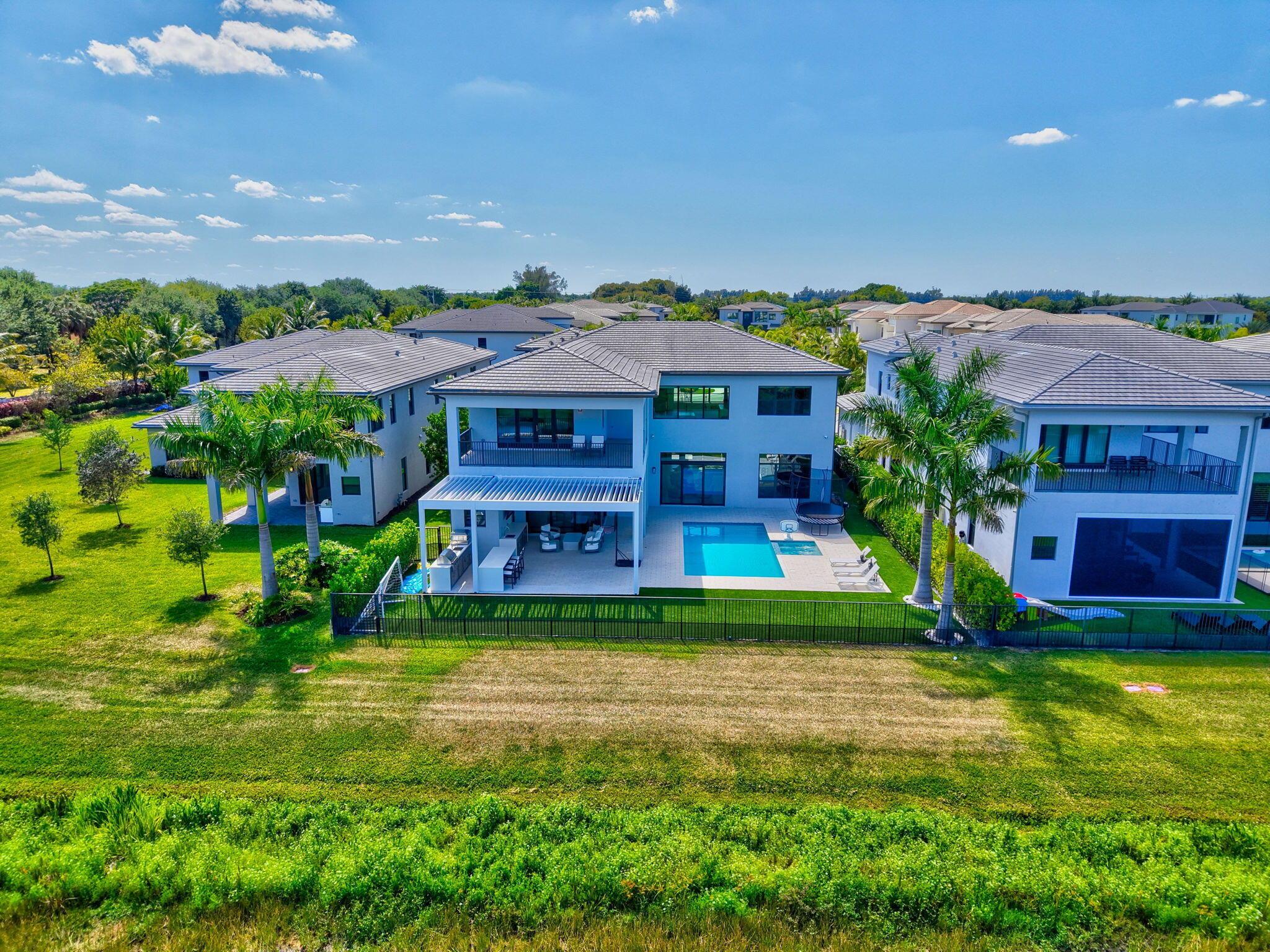 BOCA BRIDGES - Residential