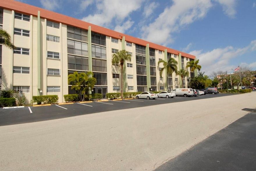 Updated top floor 2/2 with granite counters, tiled floors and impact windows & sliders.  This is a very nice unit with a screened balcony in the Cross Fox complex which has a fabulous tropical pool area.  There's also a gym, Tiki bbq area and a hot tub.  Great location; walking distance to restaurants and close to the Beaches, highways, and hospitals.