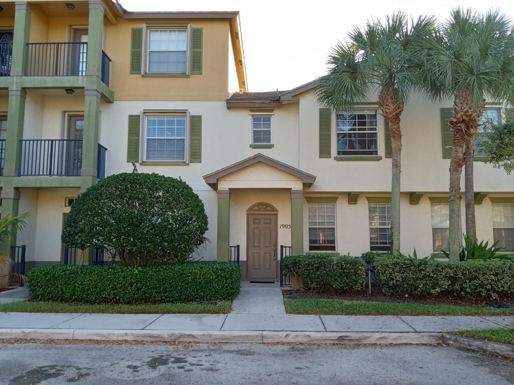 Photo of 1905 SE High Springs Drive, Port St Lucie, FL 34952 (MLS # R10870003)