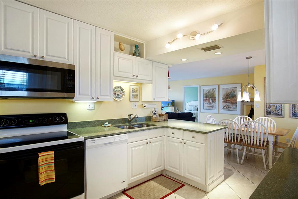 CAPSTAN I CONDOMINIUM - Residential