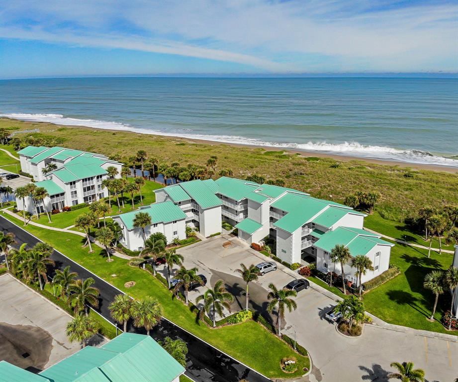 CAPSTAN I CONDOMINIUM - Residential