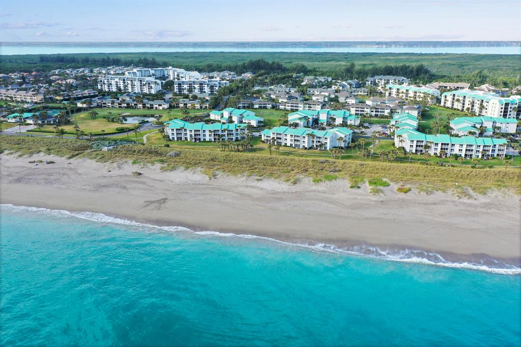 CAPSTAN I CONDOMINIUM - Residential