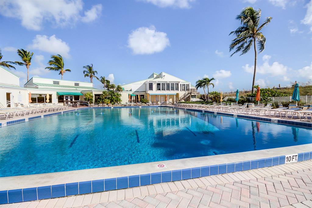 CAPSTAN I CONDOMINIUM - Residential