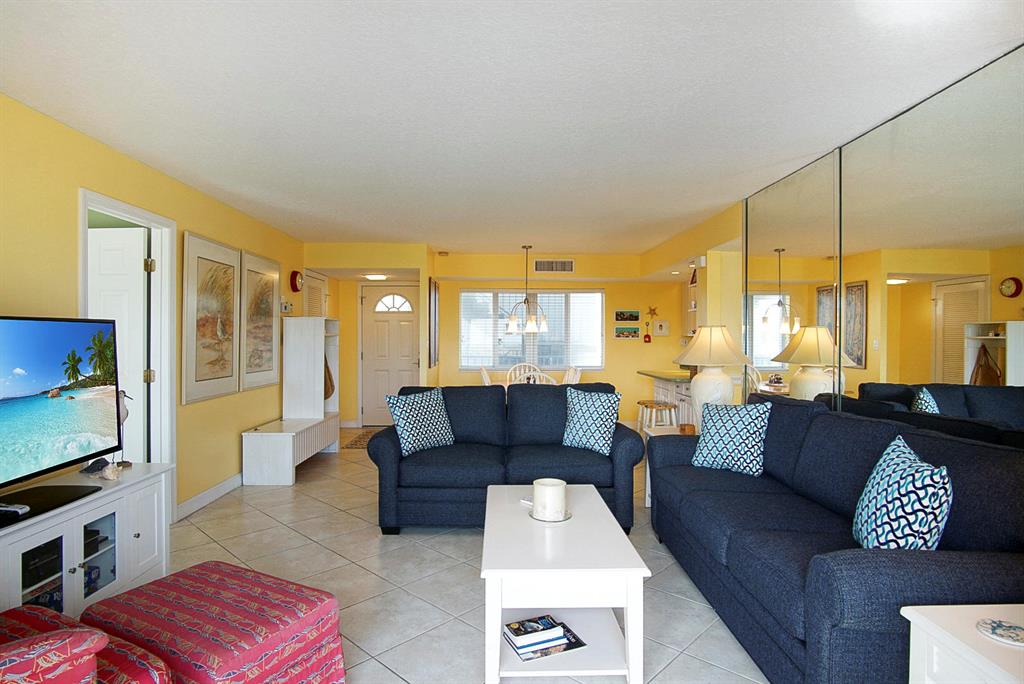 CAPSTAN I CONDOMINIUM - Residential