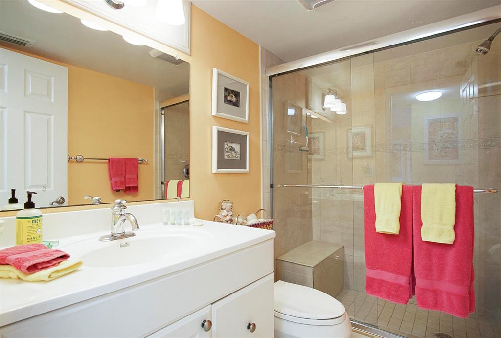 CAPSTAN I CONDOMINIUM - Residential