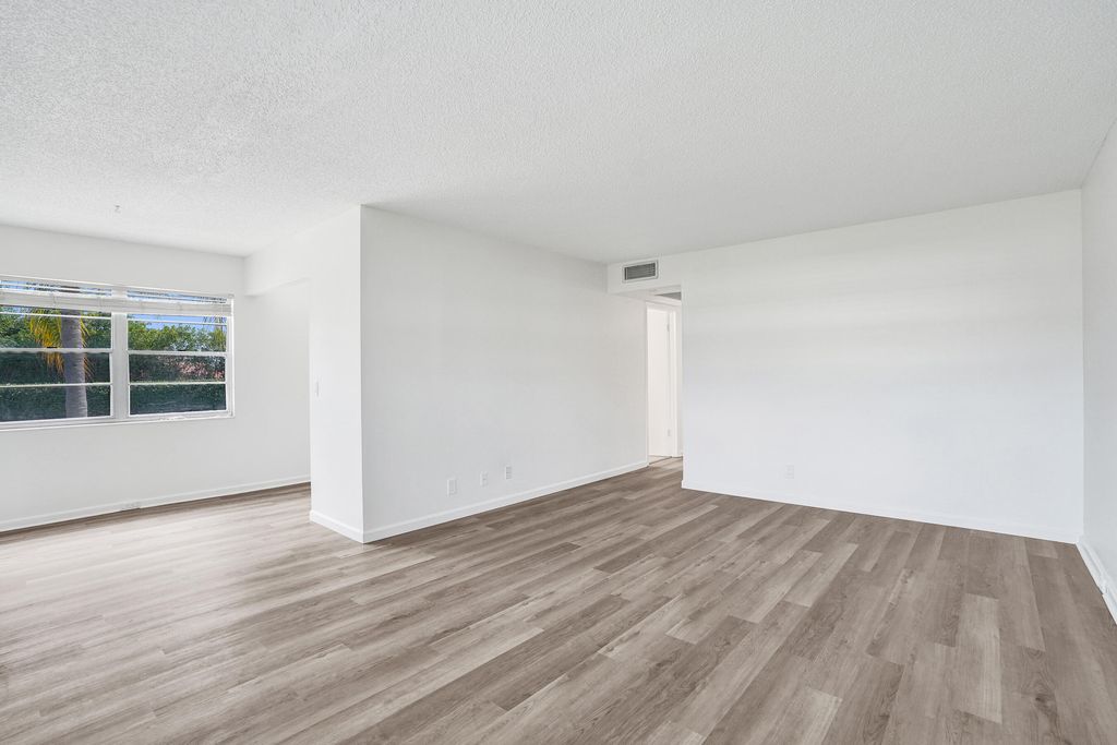 Photo of 57 Dorset Drive #B, Boca Raton, FL 33434 (MLS # B26023440)