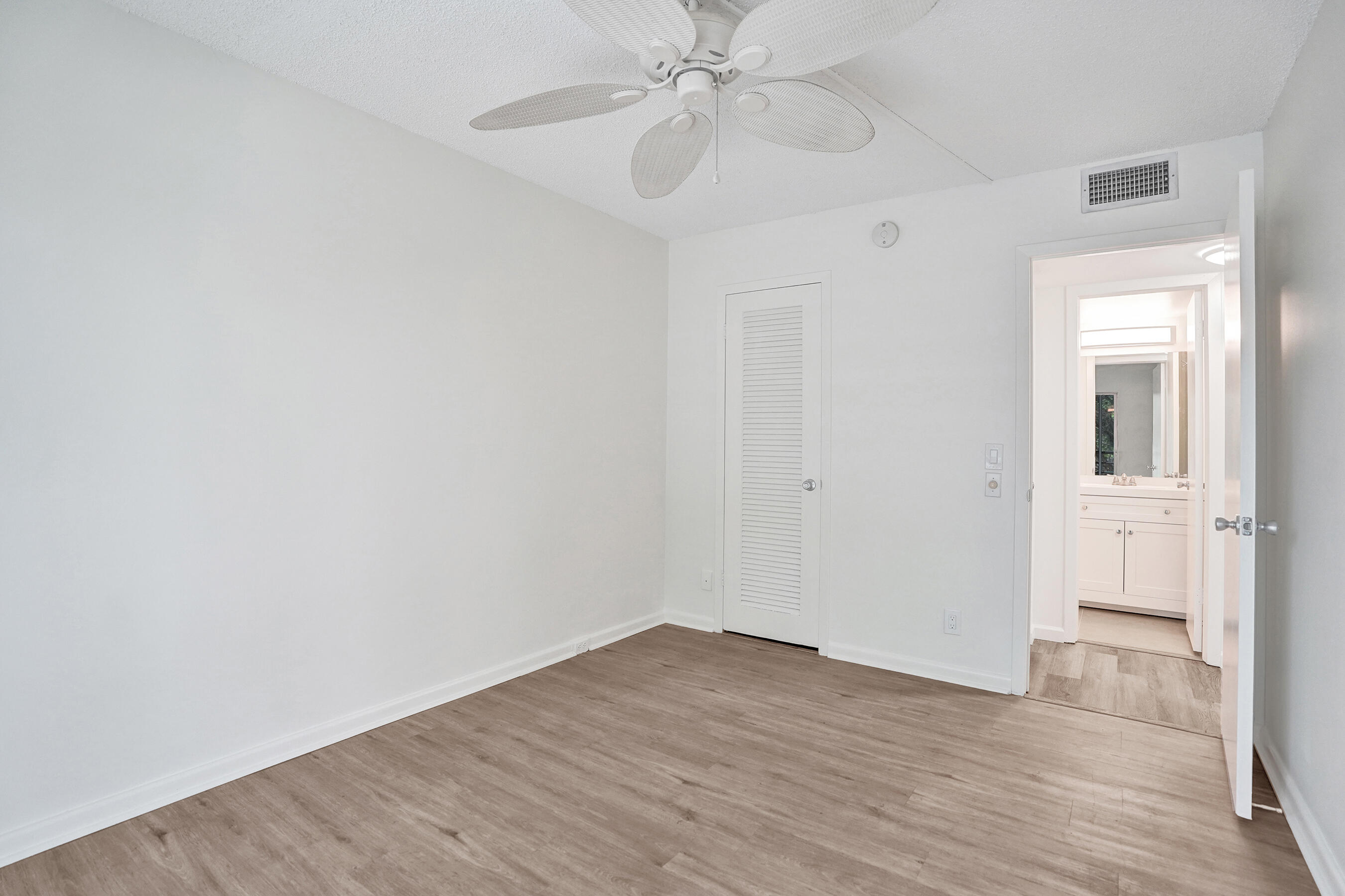 DORSET AT CENTURY VILLAGE CONDO - Residential Lease