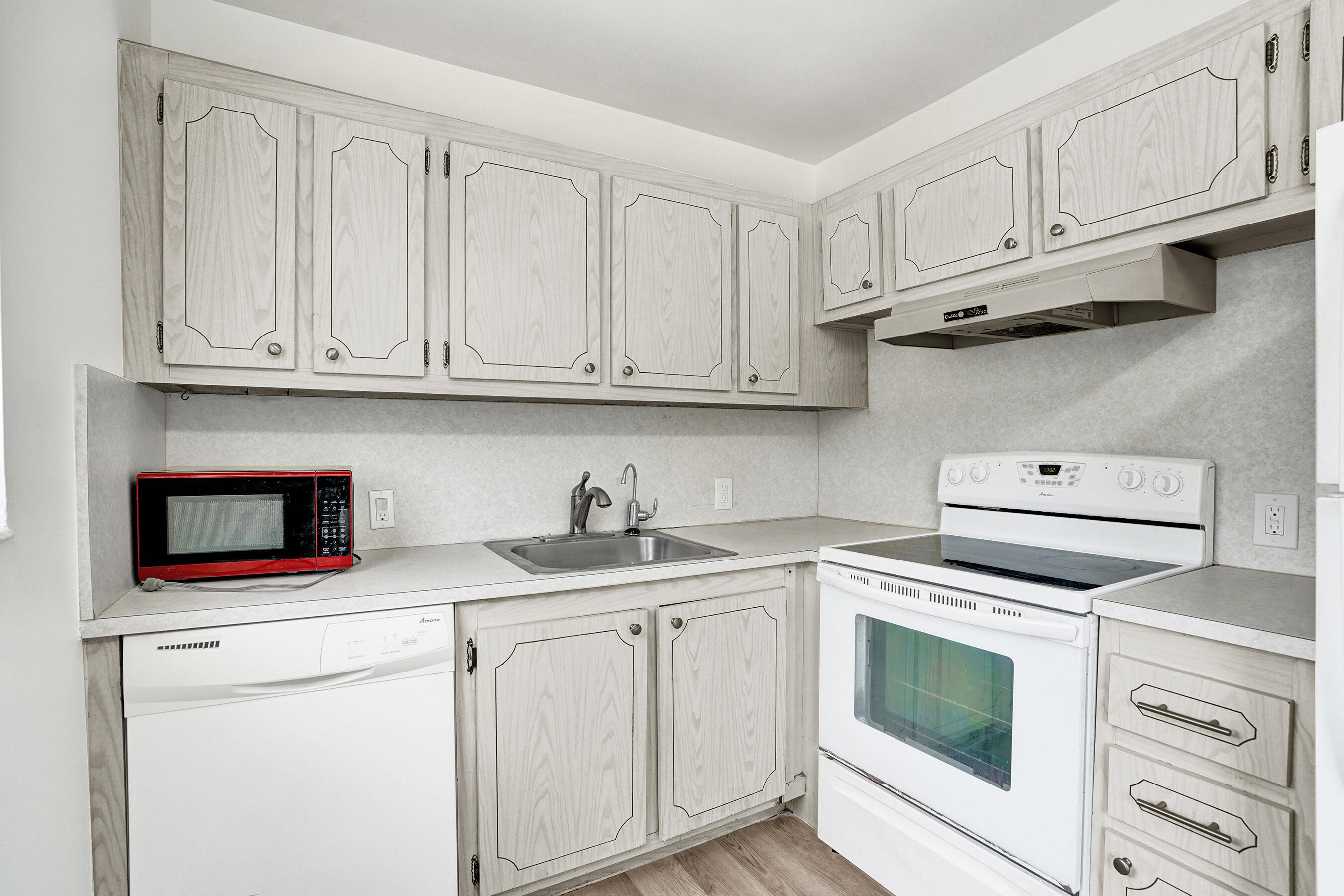 DORSET AT CENTURY VILLAGE CONDO - Residential Lease