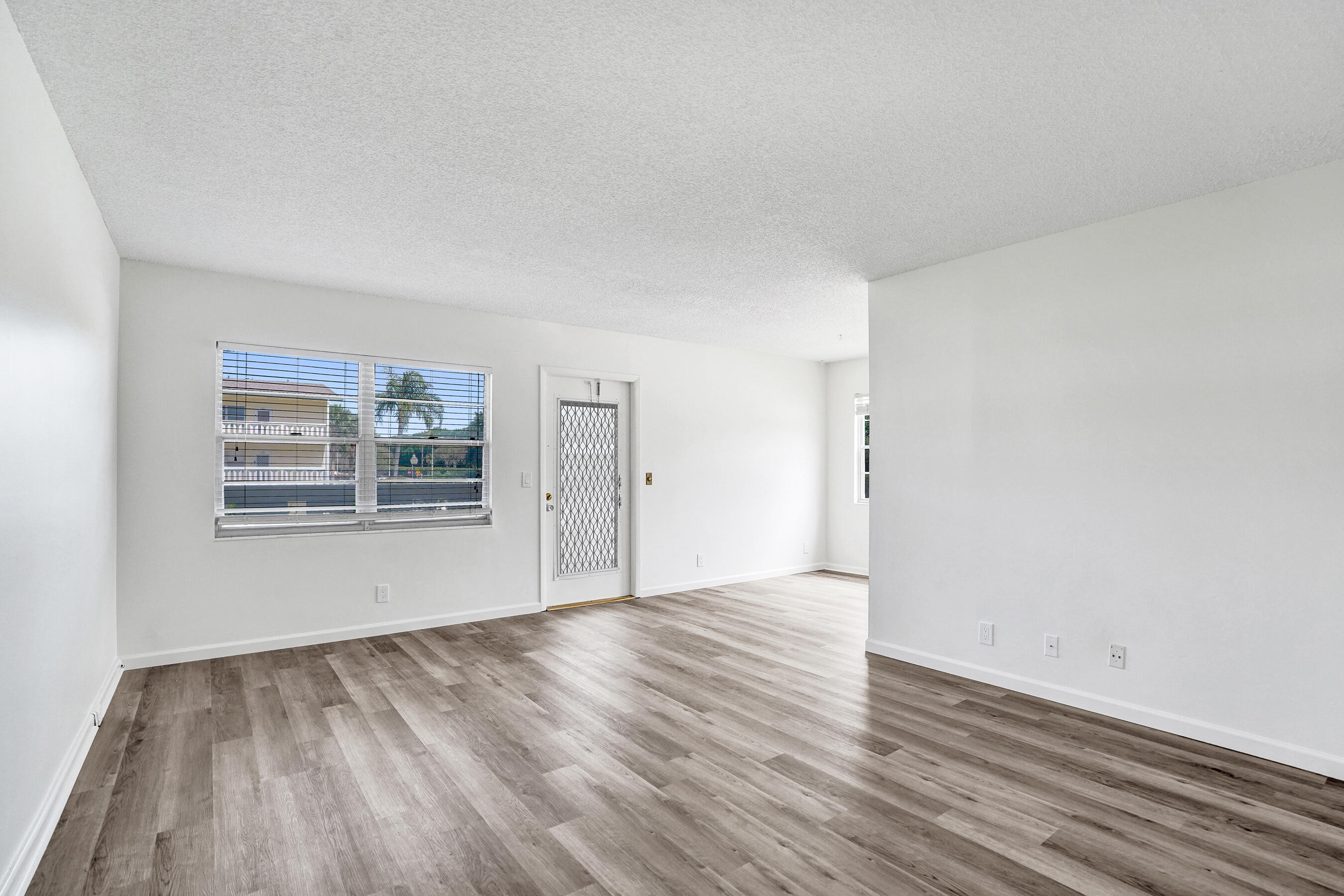 DORSET AT CENTURY VILLAGE CONDO - Residential Lease
