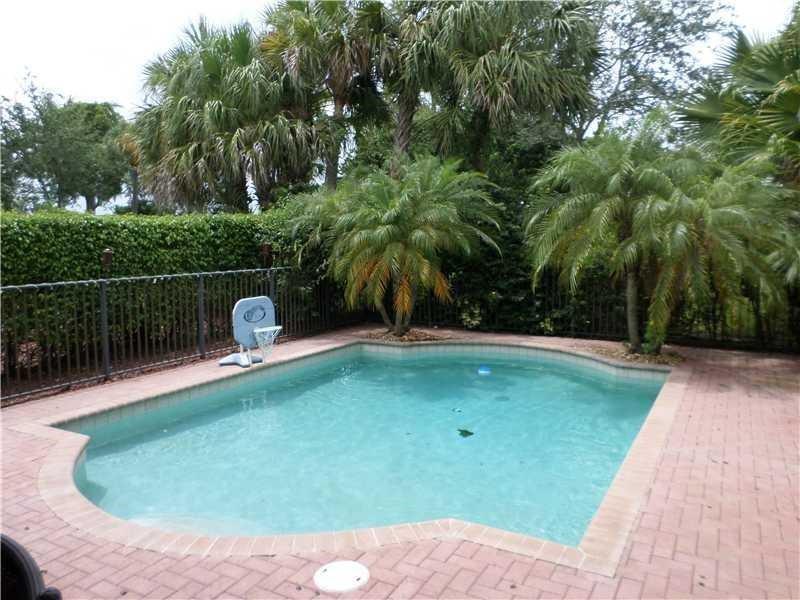 Parkland Isles 164-42 B - Residential