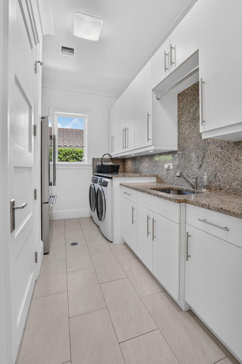 Tiny photo for 764 NE 33rd Street, Boca Raton, FL 33431 (MLS # B26070713)