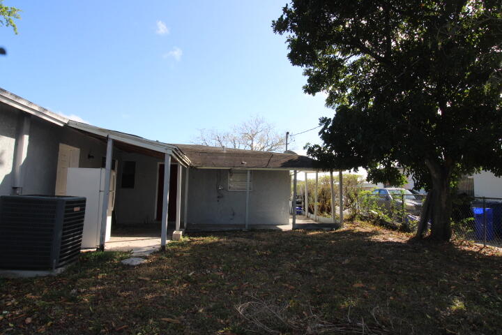 MONROE HEIGHTS - Residential