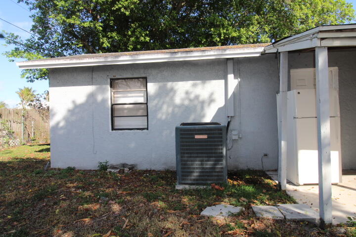 MONROE HEIGHTS - Residential