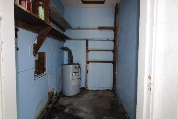 MONROE HEIGHTS - Residential