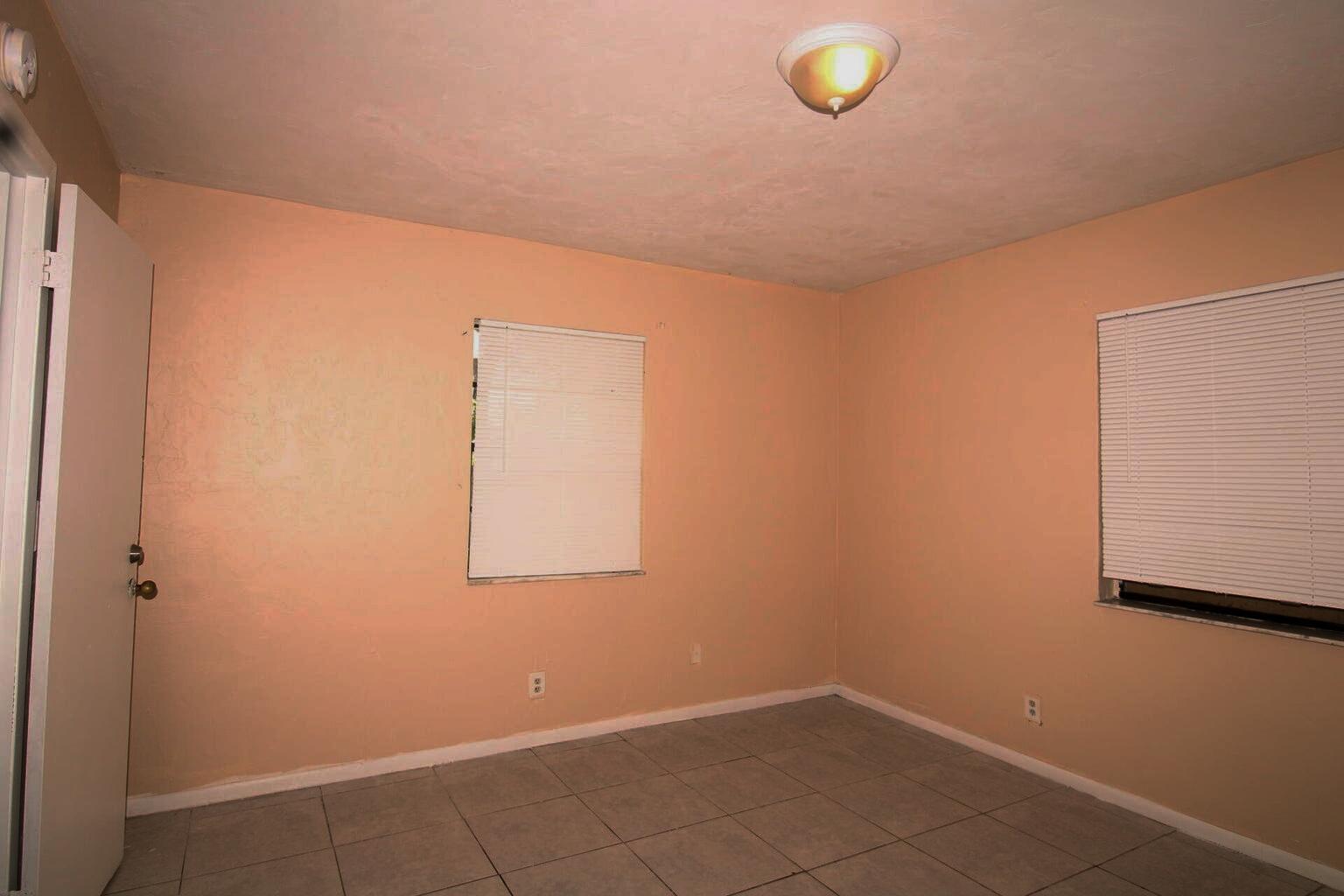 MONROE HEIGHTS - Residential