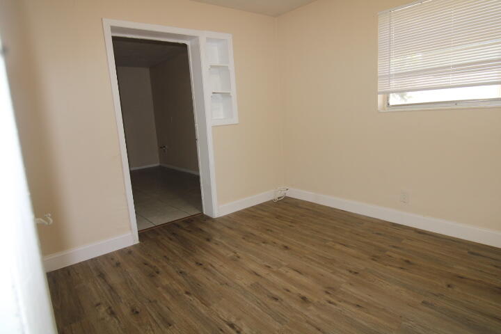 MONROE HEIGHTS - Residential