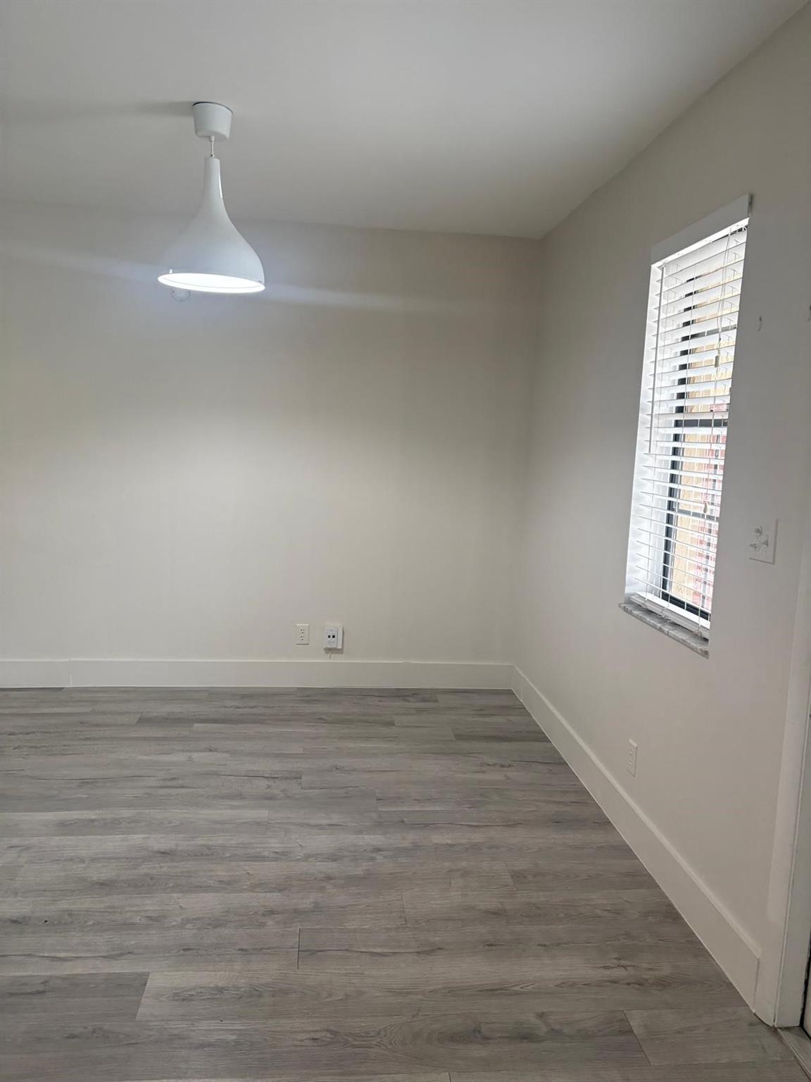 COUNTRY PARK CONDO - Residential Lease