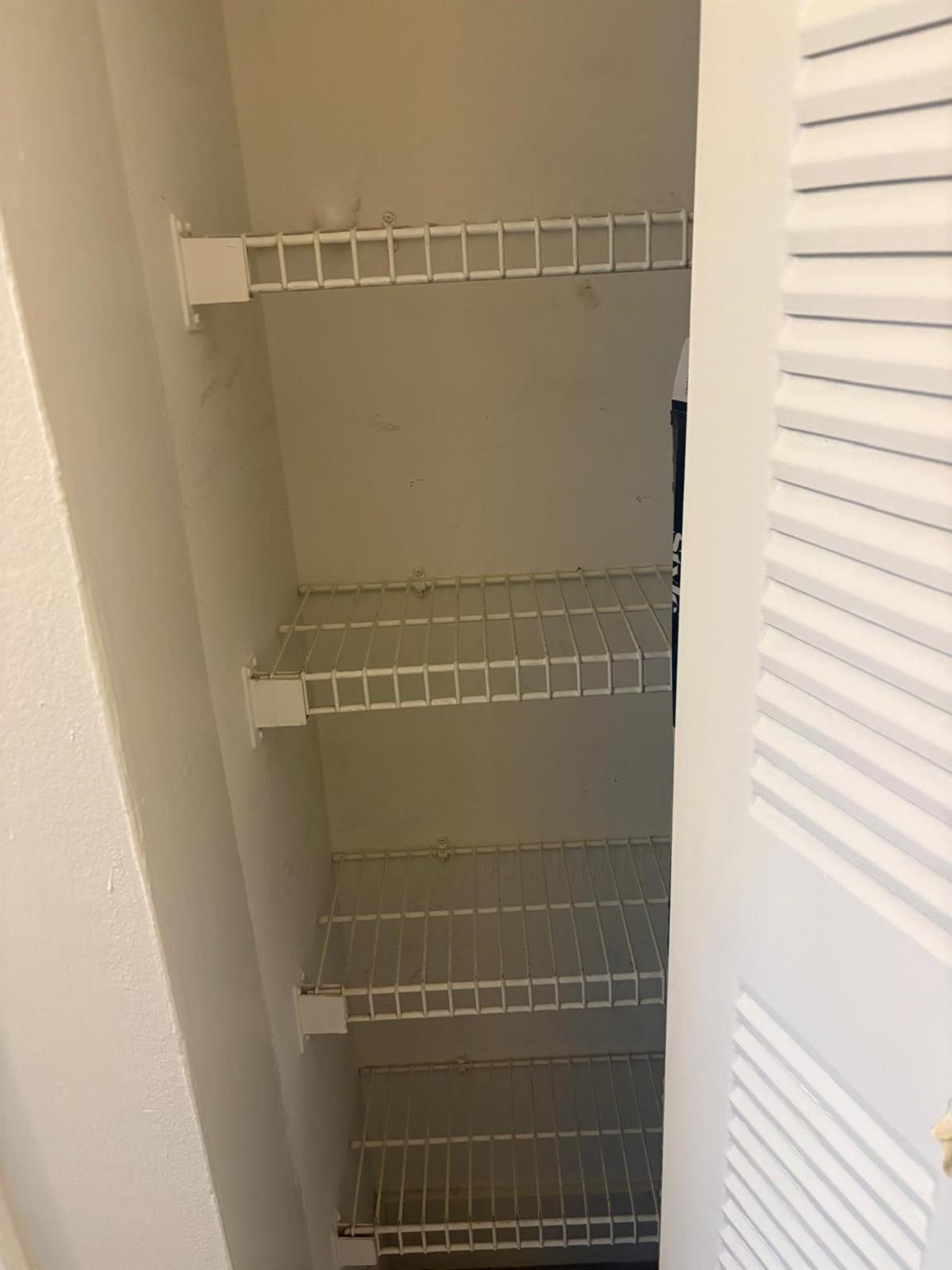 COUNTRY PARK CONDO - Residential Lease