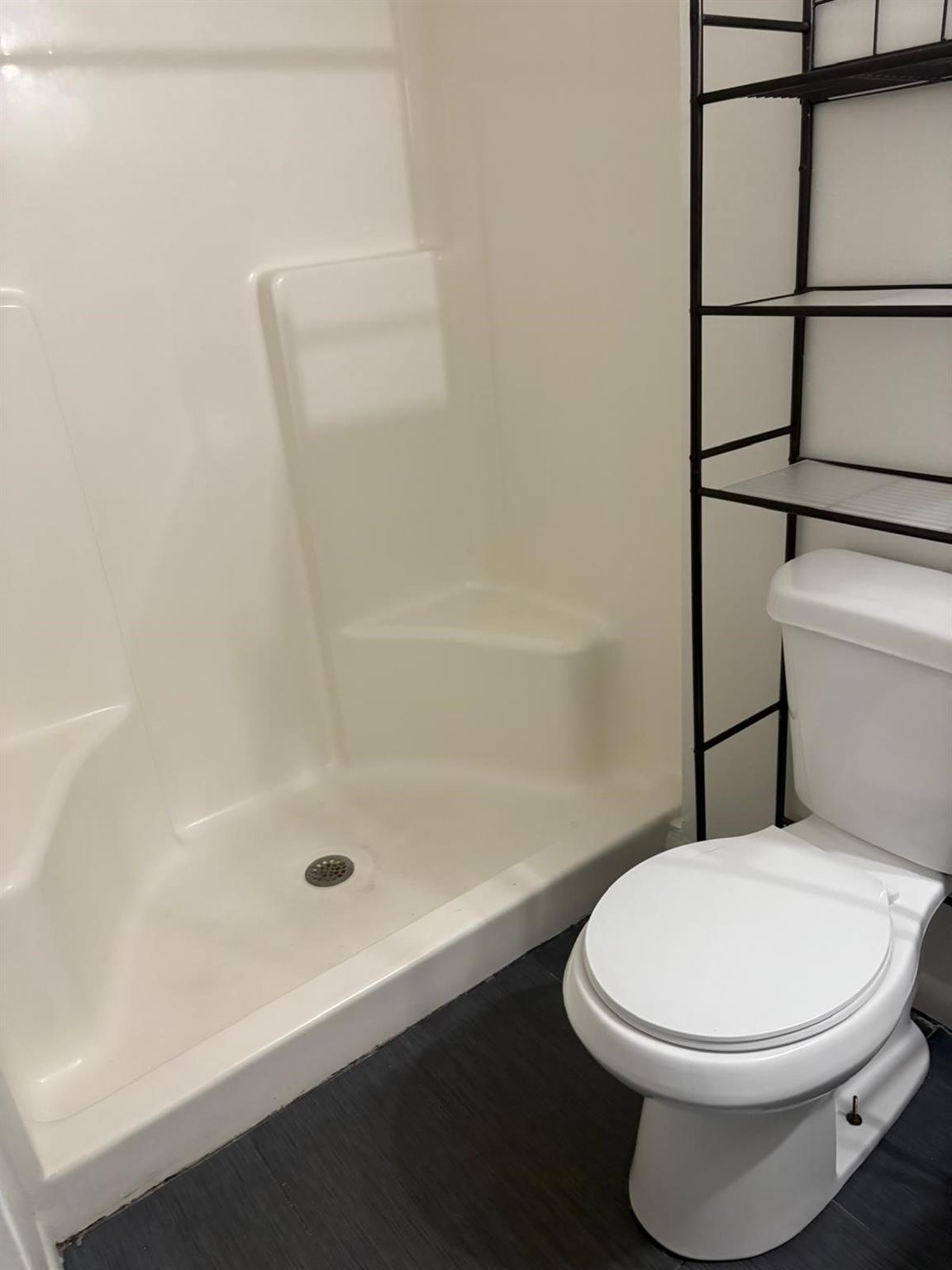 COUNTRY PARK CONDO - Residential Lease