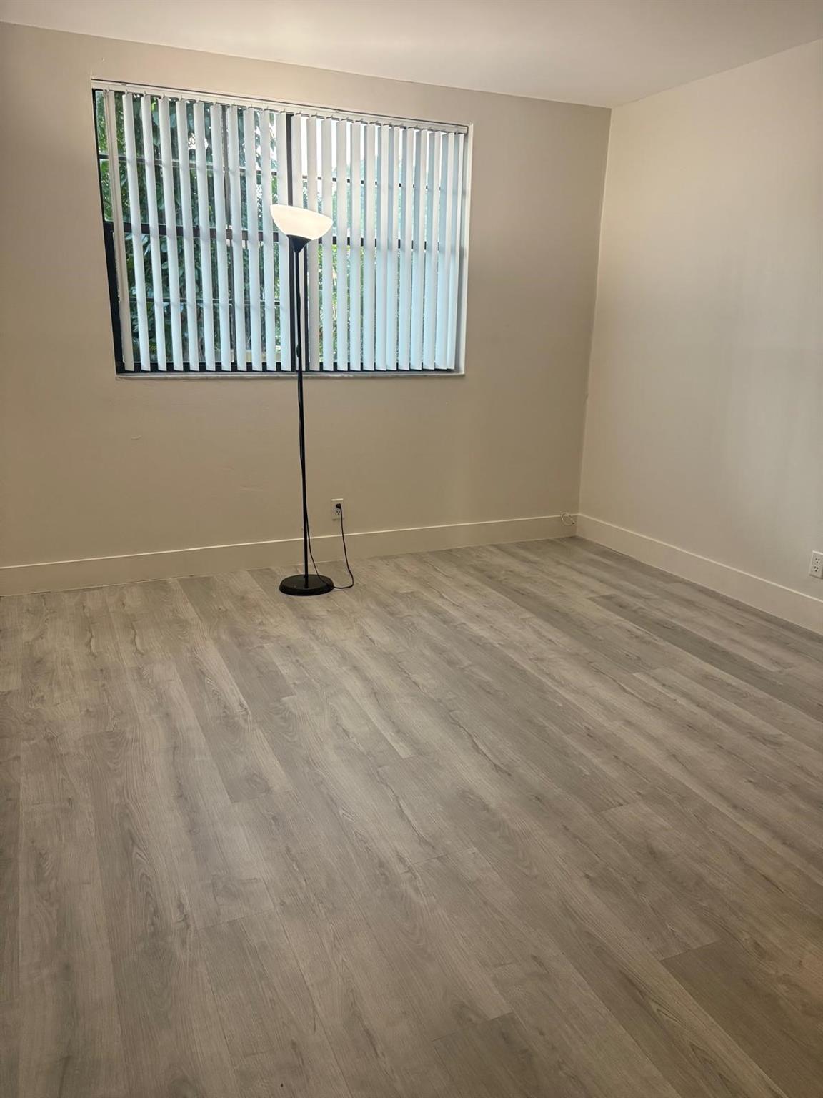 COUNTRY PARK CONDO - Residential Lease