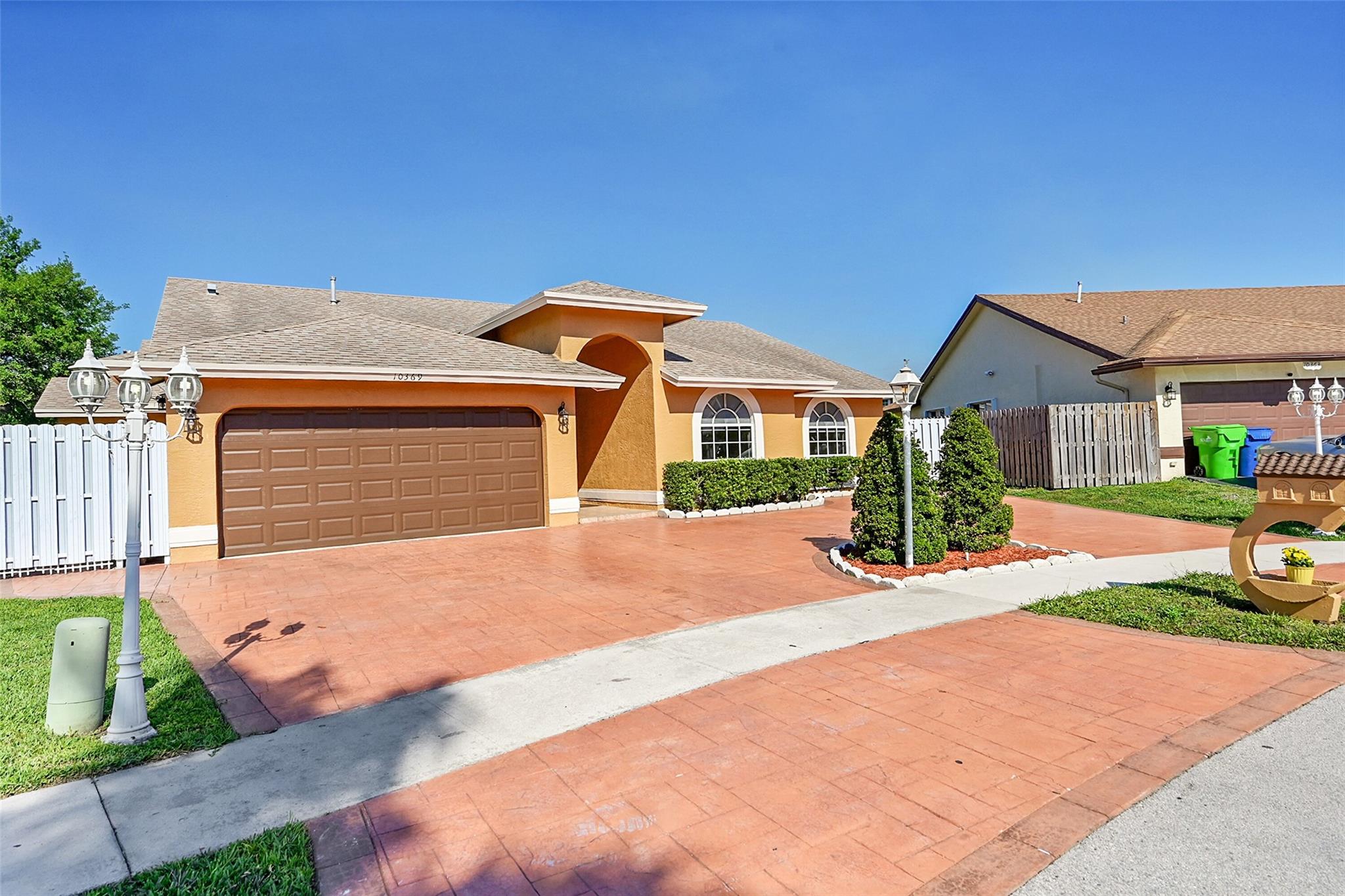 10369 Welleby Isles Ln