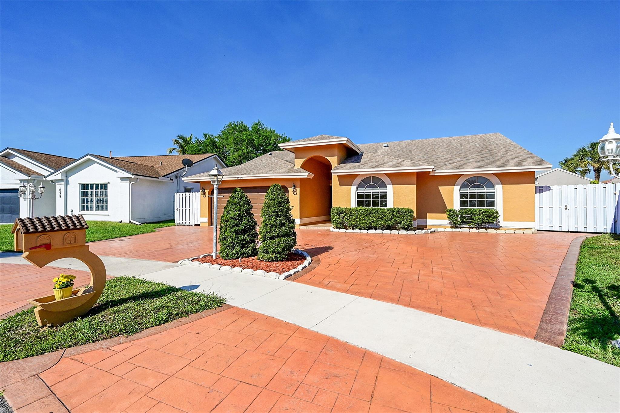 10369 Welleby Isles Ln