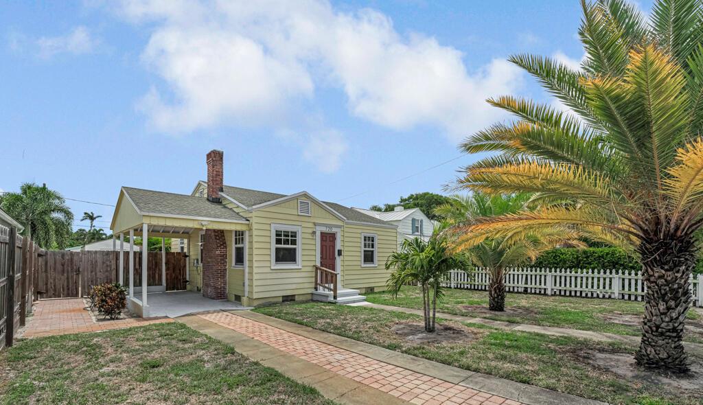 720 N Ocean Breeze