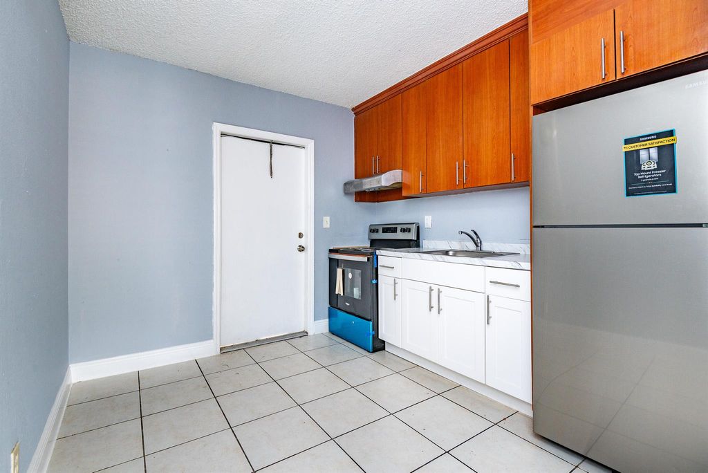 Photo of 4061 N Dixie Highway #14, Fort Lauderdale, FL 33334 (MLS # R11112163)