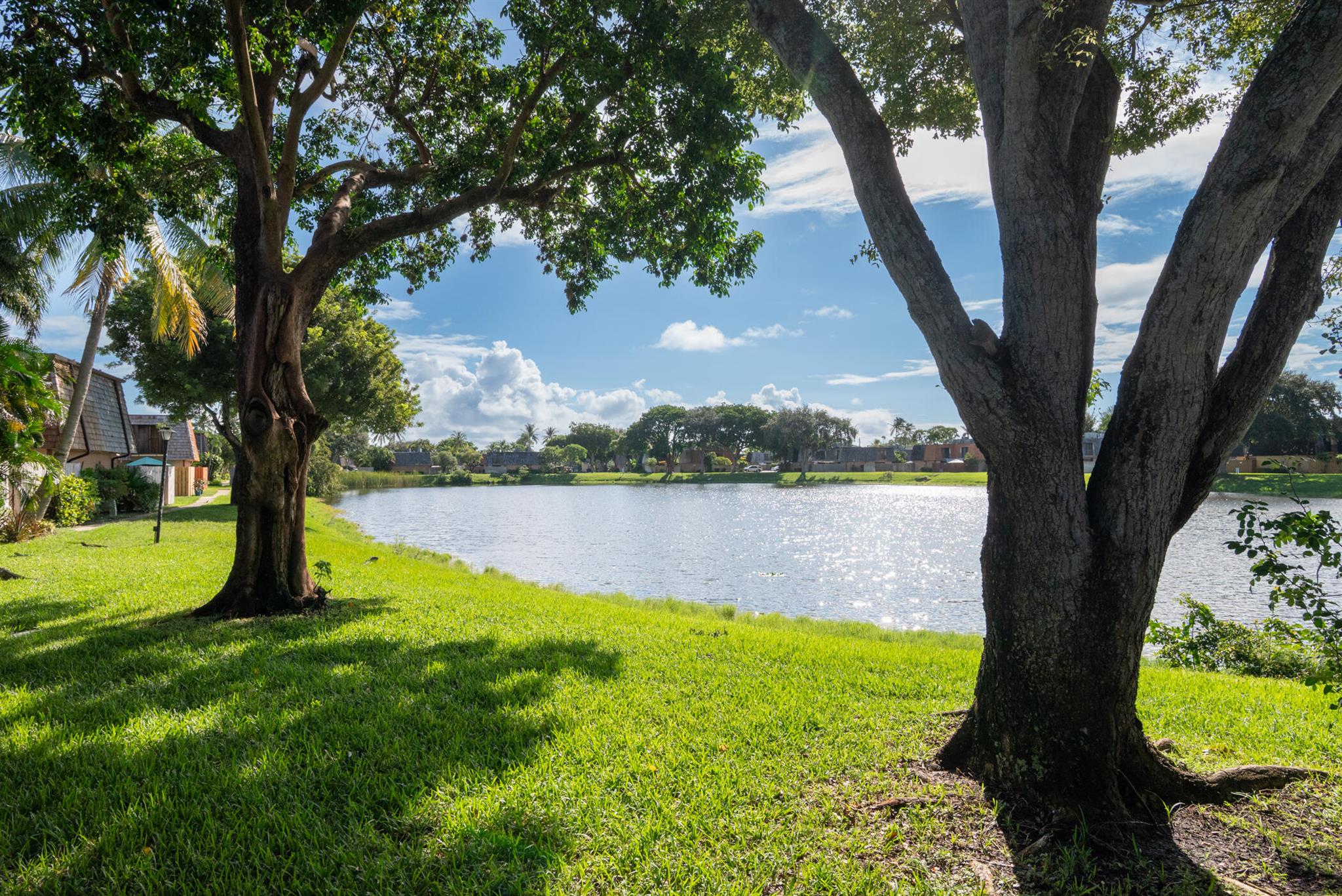 LAKEWOOD - Residential