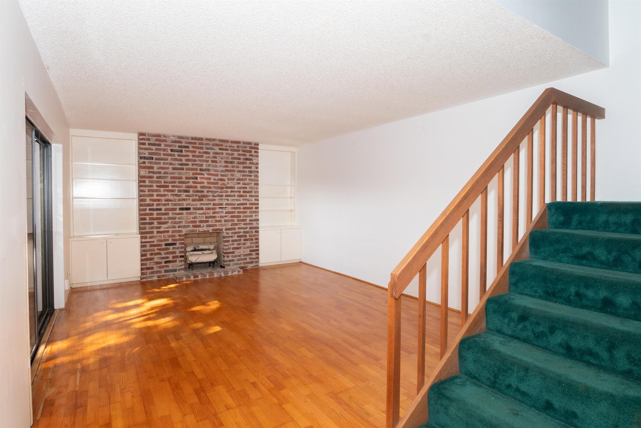 LAKEWOOD - Residential