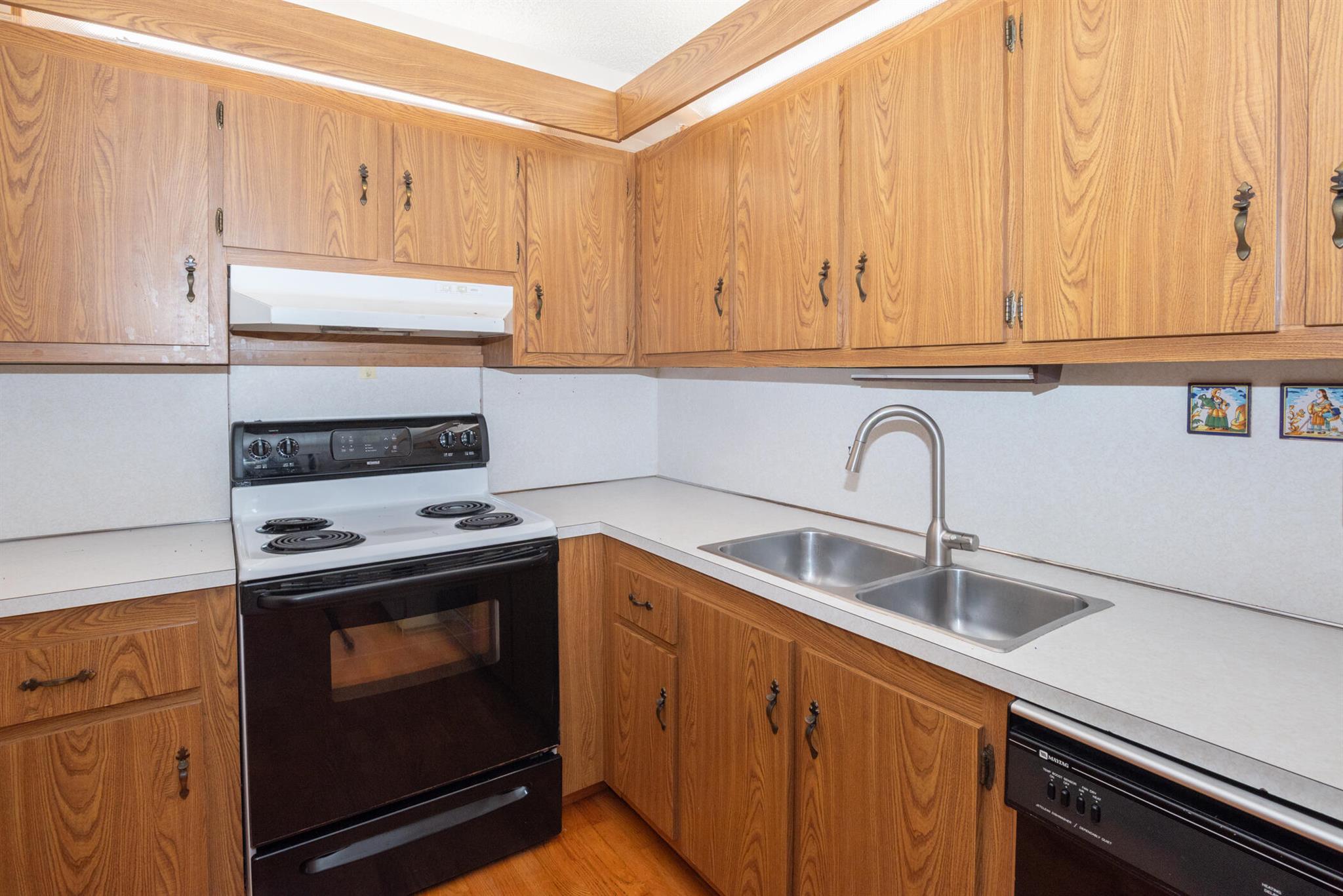 LAKEWOOD - Residential