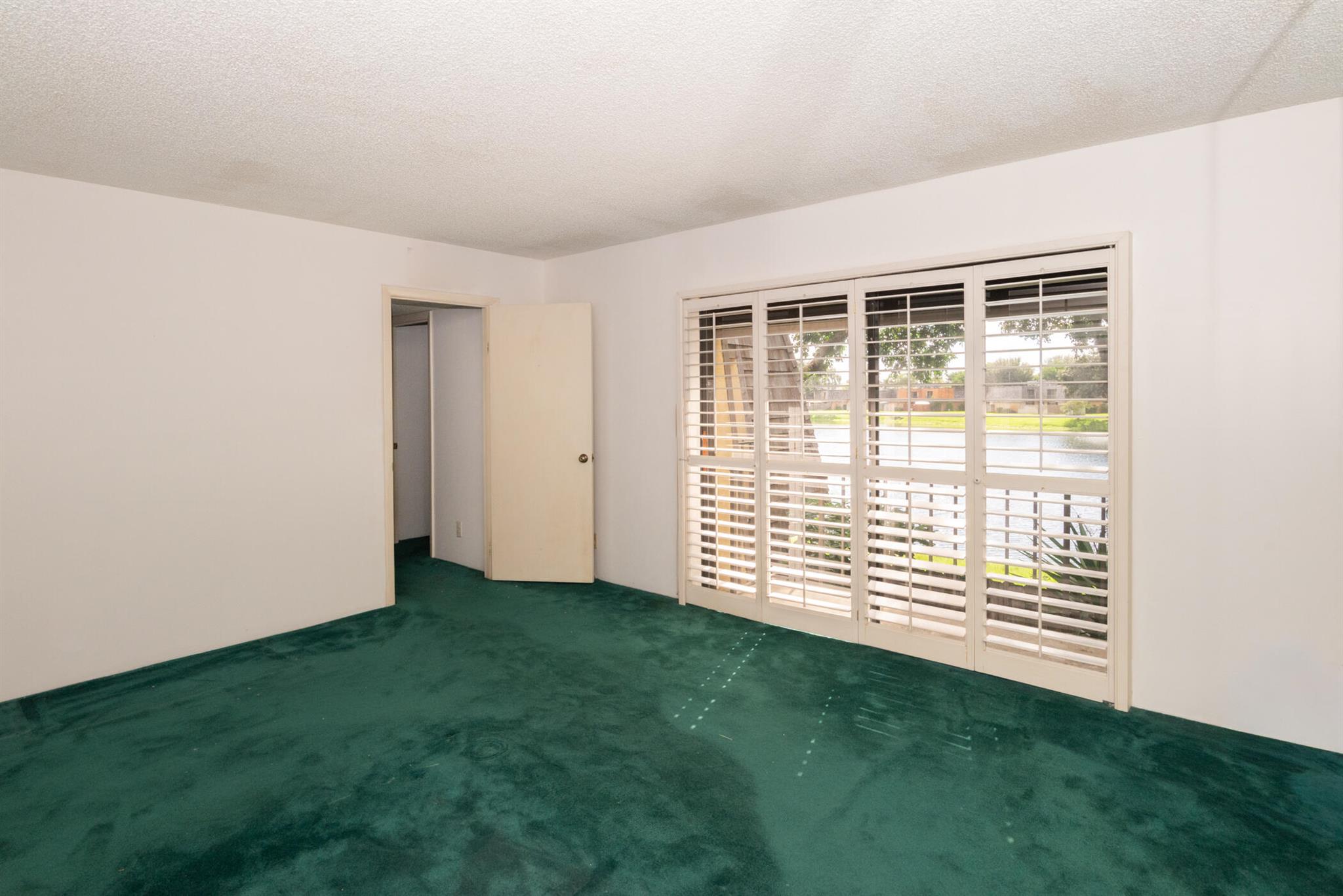 LAKEWOOD - Residential