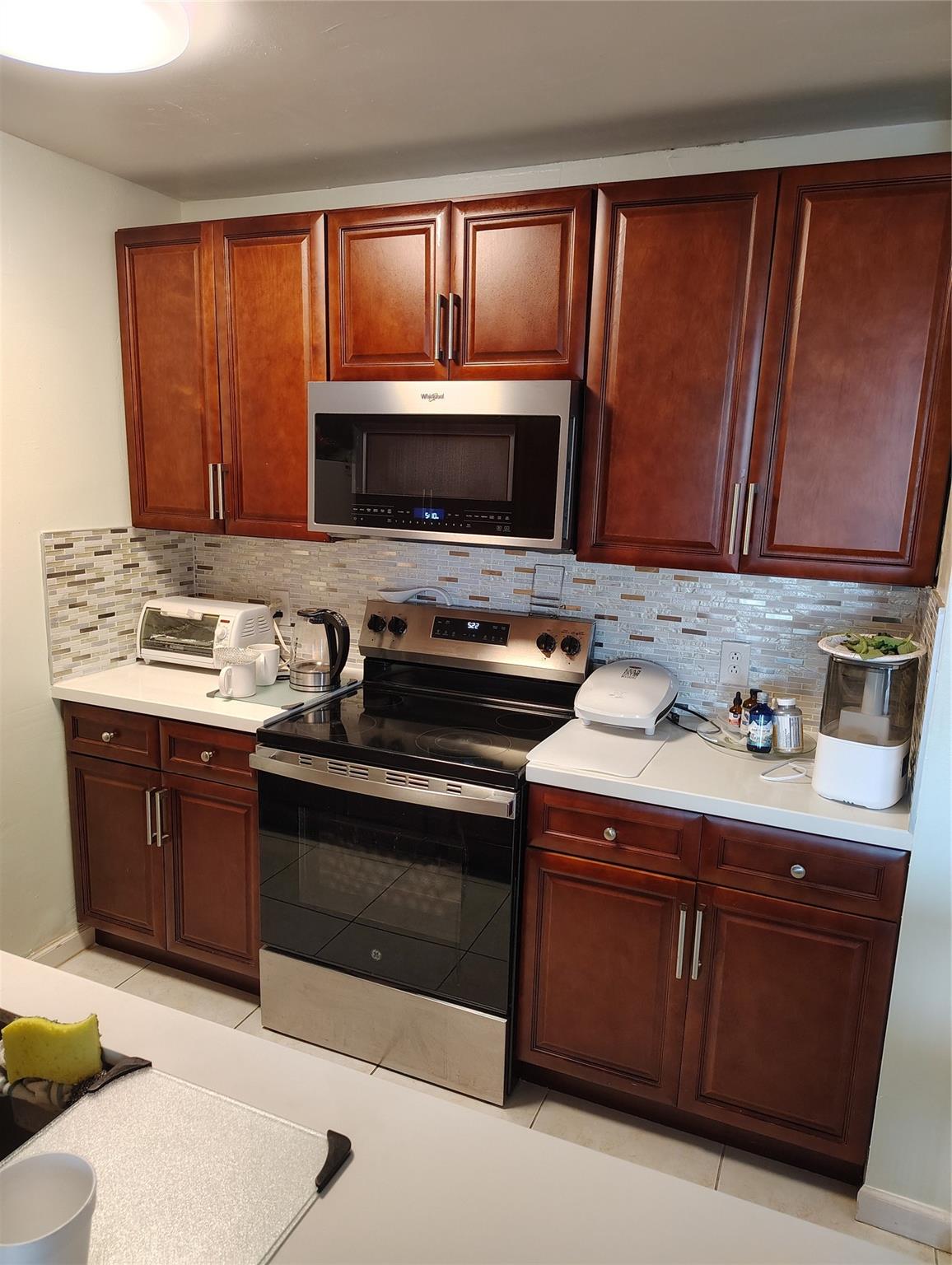 5570 NW 44th St 501