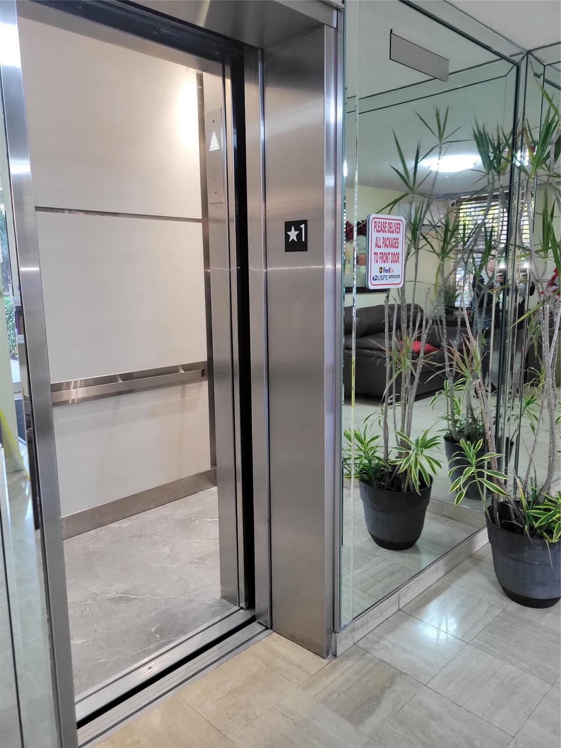 CONDOMINIUM 8  ENVIRON 11 - Residential